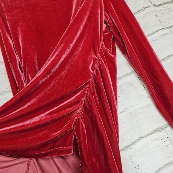 Soft Surroundings Stretch Velvet Rouched Sides Long Sleeve Red Womens Medium - Picture 5 of 13